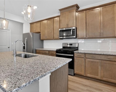 6929 Winchester Place - Photo Thumbnail 16
