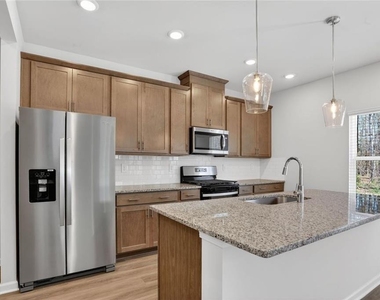 6929 Winchester Place - Photo Thumbnail 17