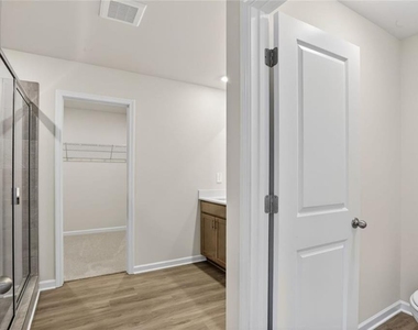 6929 Winchester Place - Photo Thumbnail 22