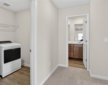 6929 Winchester Place - Photo Thumbnail 24