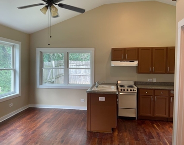 3004 Michael Street - Photo Thumbnail 5