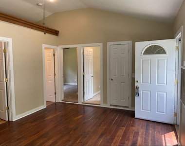3004 Michael Street - Photo Thumbnail 2