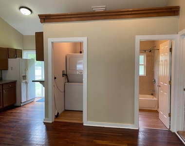3004 Michael Street - Photo Thumbnail 3