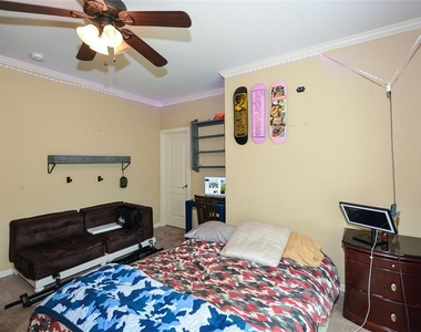 2210 Spalding Drive - Photo Thumbnail 55
