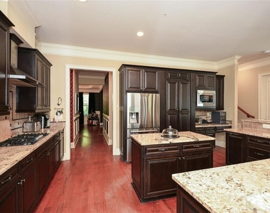 2210 Spalding Drive - Photo Thumbnail 33