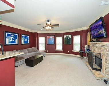 2210 Spalding Drive - Photo Thumbnail 71