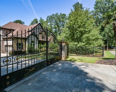 2210 Spalding Drive - Photo Thumbnail 1