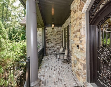 2210 Spalding Drive - Photo Thumbnail 84