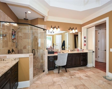 2210 Spalding Drive - Photo Thumbnail 49