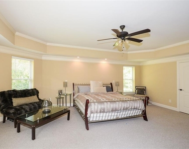 2210 Spalding Drive - Photo Thumbnail 46