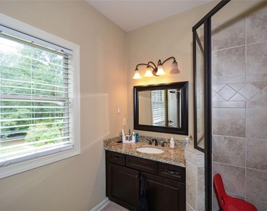 2210 Spalding Drive - Photo Thumbnail 63
