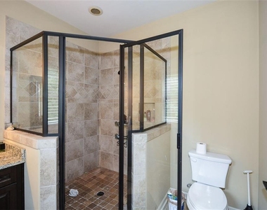 2210 Spalding Drive - Photo Thumbnail 62