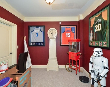 2210 Spalding Drive - Photo Thumbnail 76