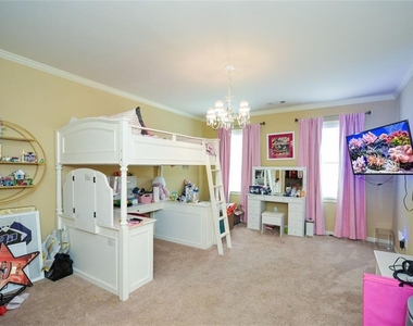 2210 Spalding Drive - Photo Thumbnail 57