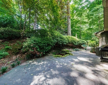 102 Vanessa Drive Se - Photo Thumbnail 16