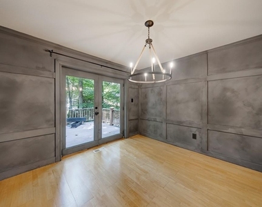 102 Vanessa Drive Se - Photo Thumbnail 12