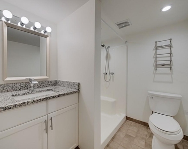 102 Vanessa Drive Se - Photo Thumbnail 8