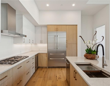 2425 Peachtree Road Ne - Photo Thumbnail 7