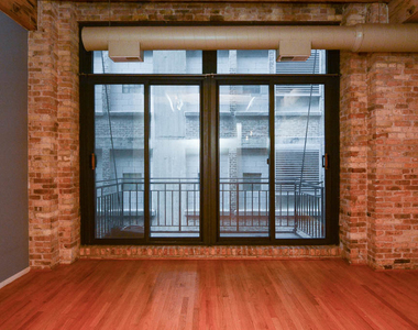375 W Erie Street - Photo Thumbnail 8