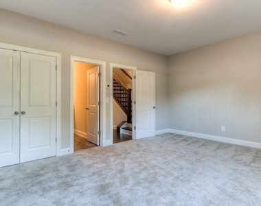 2286 Mclean Chase Se - Photo Thumbnail 28