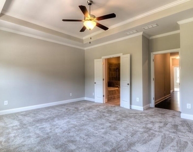 2286 Mclean Chase Se - Photo Thumbnail 16