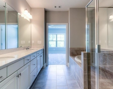 2286 Mclean Chase Se - Photo Thumbnail 19