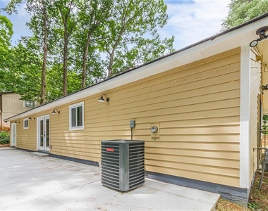 1540 Spender Drive - Photo Thumbnail 44