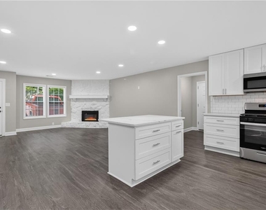 1540 Spender Drive - Photo Thumbnail 12