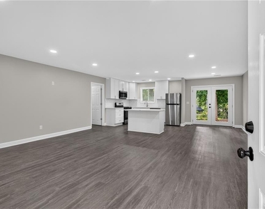 1540 Spender Drive - Photo Thumbnail 8