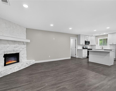 1540 Spender Drive - Photo Thumbnail 9