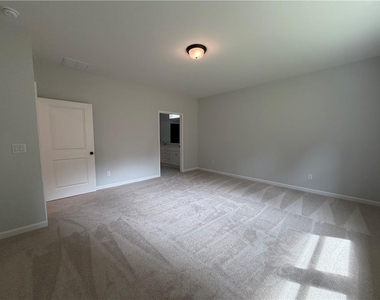 139 Jacobs Hollow Street - Photo Thumbnail 11
