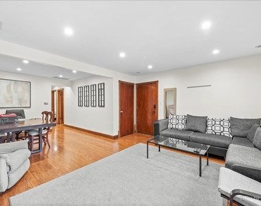4962 N Mason Avenue - Photo Thumbnail 6