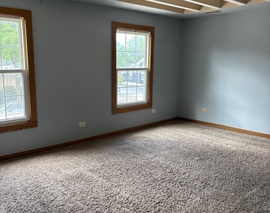 24136 W Lockport Street - Photo Thumbnail 2