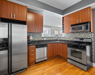 4450 N Beacon Street - Photo Thumbnail 7