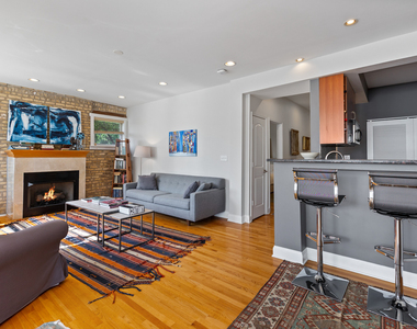4450 N Beacon Street - Photo Thumbnail 5
