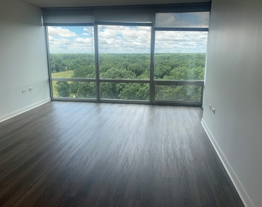 9655 Woods Drive - Photo Thumbnail 2
