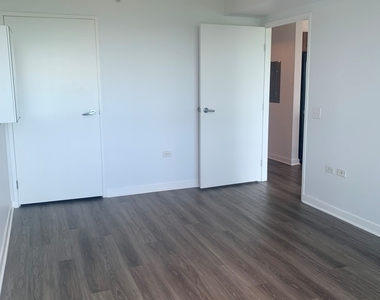 9655 Woods Drive - Photo Thumbnail 11