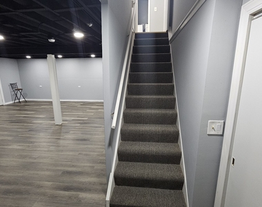 121 Hampton Avenue - Photo Thumbnail 9