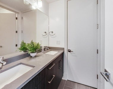 4042 N Pulaski Road - Photo Thumbnail 23