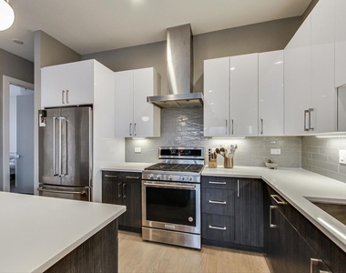 4042 N Pulaski Road - Photo Thumbnail 8