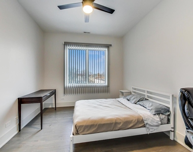 4042 N Pulaski Road - Photo Thumbnail 19