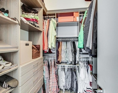 4042 N Pulaski Road - Photo Thumbnail 15