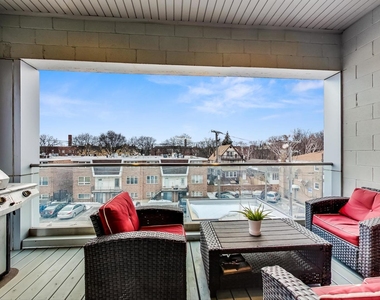 4042 N Pulaski Road - Photo Thumbnail 9