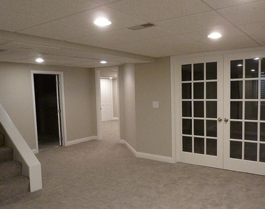 1585 Regan Court - Photo Thumbnail 18