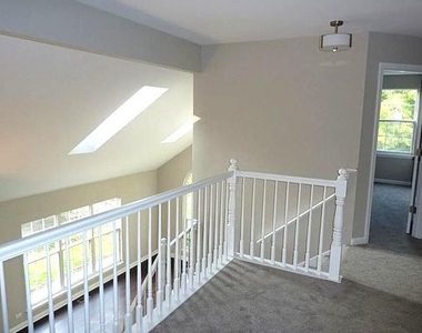 1585 Regan Court - Photo Thumbnail 10