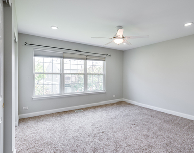 806 Woodewind Drive - Photo Thumbnail 11