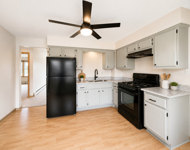 4425 Prairie Avenue - Photo Thumbnail 1