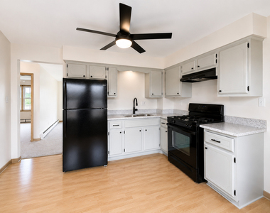 4425 Prairie Avenue - Photo Thumbnail 6