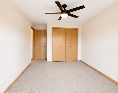 4425 Prairie Avenue - Photo Thumbnail 19