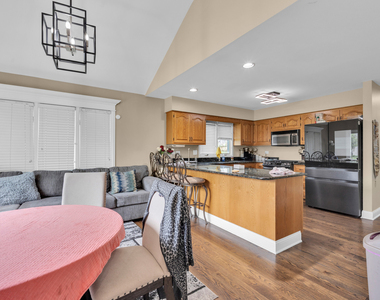 18044 Esther Drive - Photo Thumbnail 11